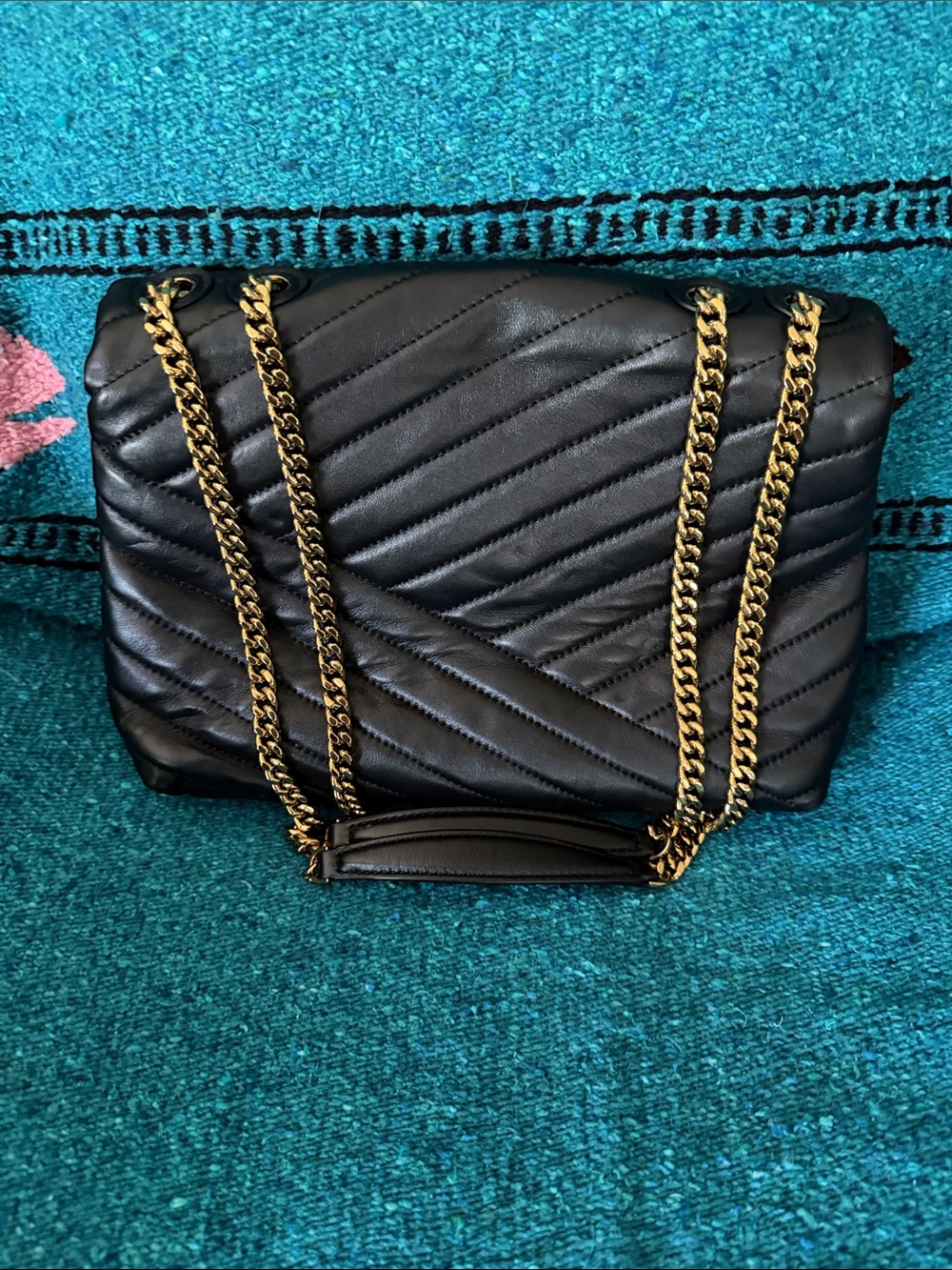 Tory Burch Black Quilted Leather Shoulder Bag with Gold Chain - Picture 4 of 5
